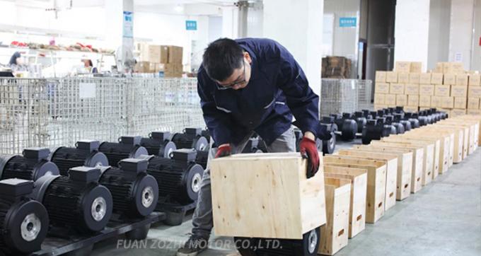 Motor de eje hueco de 7KW con AR Interpump para m&aacute;quinas de limpieza comerciales 12