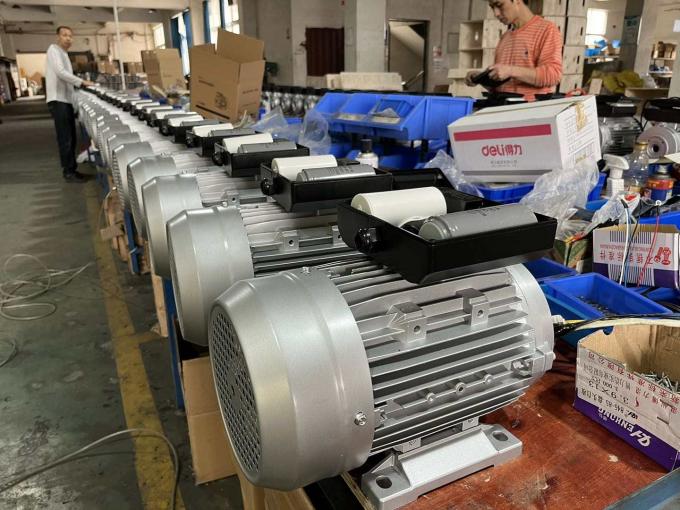 Motor asíncrono de 220V AC a prueba de agua 60Hz B35 Tamaño de brida 0.09HP / 0.06KW para máquina de café comercial 1