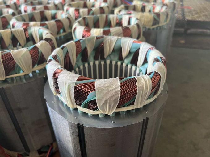 Motor eléctrico asíncrono de cuatro polos de 0.09kw 0.12Hp a prueba de agua de 50Hz 60Hz 380V 1500RPM trifásico cerrado 220V CA 4